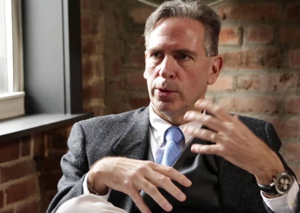 Любишь недостаточно