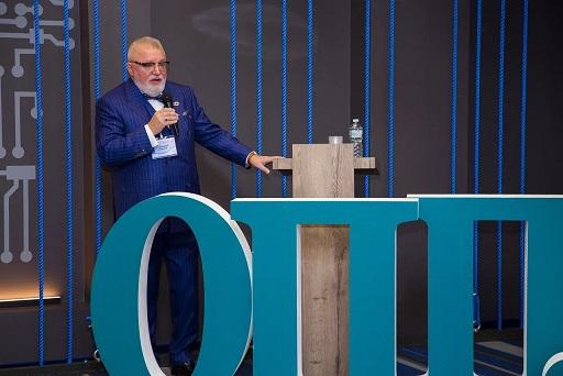 Работа продолжается