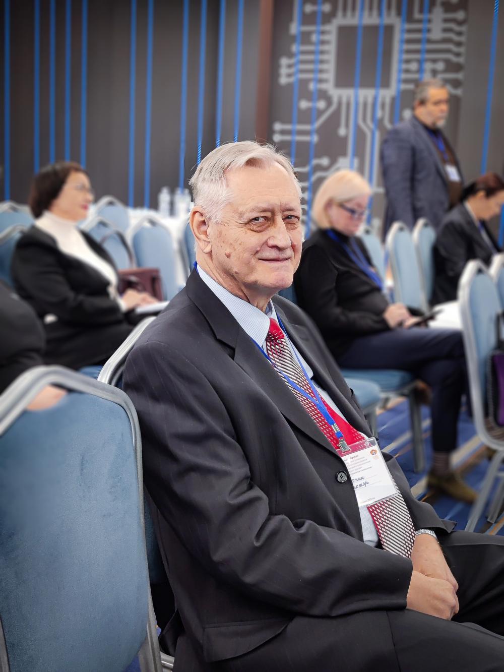 Виктор Тютин